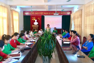 Trường MN Họa Mi tổ chức thành công hội nghị nhà giáo, cán bộ quản lý giáo dục và người lao động năm học 2024-2025